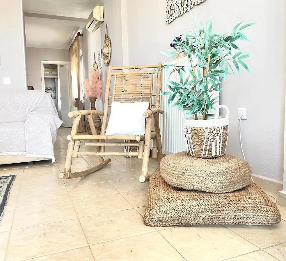 Davanti Al Mare Epanomi Apartment